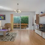 בית נופש Stunning In With Kitchen *