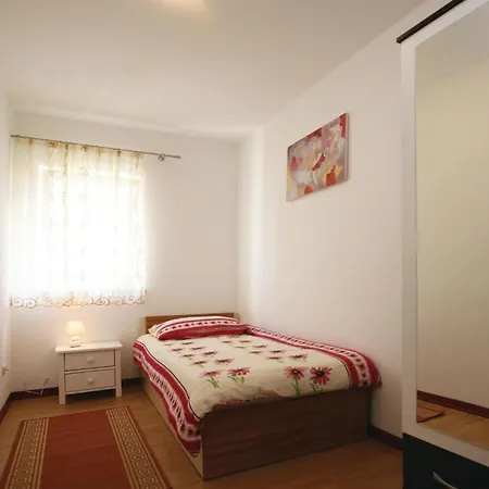 Stunning In With Kitchen *