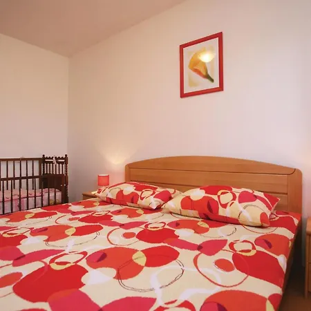 Stunning In With Kitchen Poreč