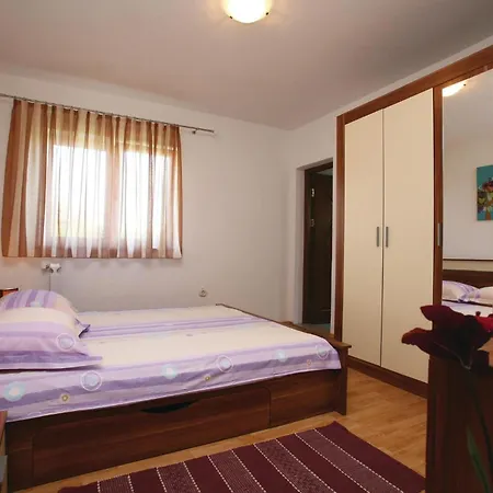 Dom wakacyjny Stunning In With Kitchen