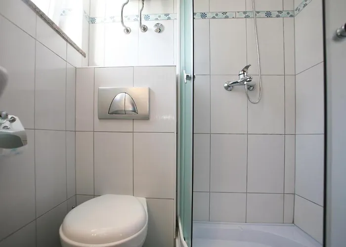 Stunning In With Kitchen *