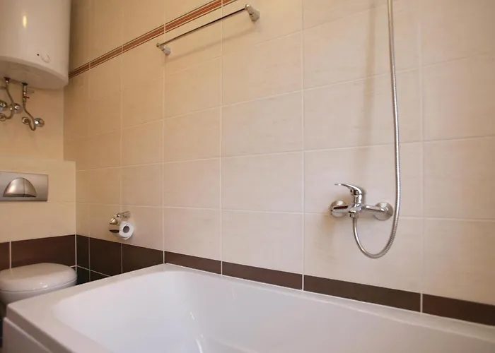 Ferienhaus Stunning In With Kitchen Poreč