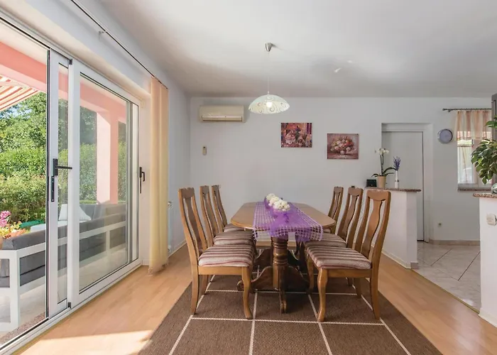 Stunning In With Kitchen Dom wakacyjny Poreč