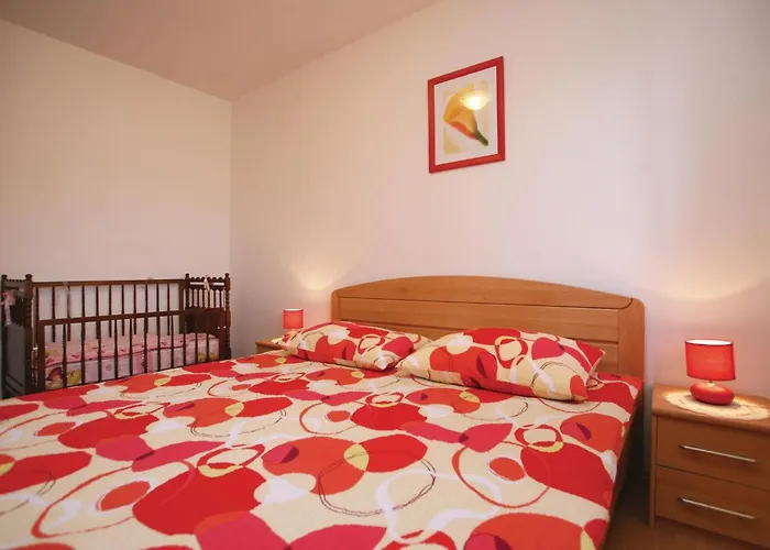 Stunning In With Kitchen Poreč