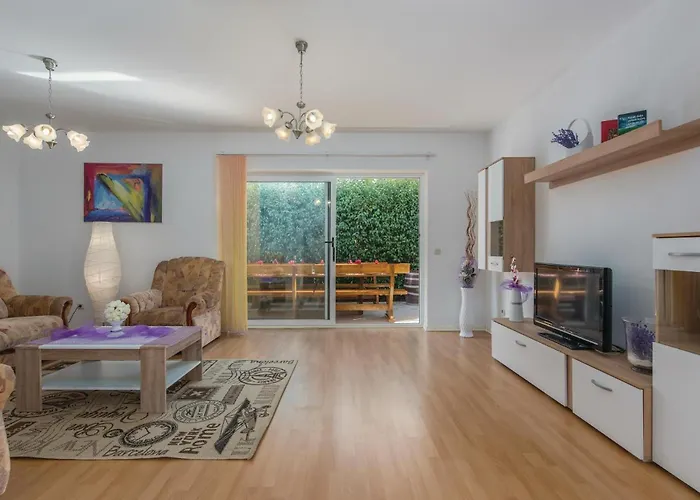 Nyaraló Stunning In With Kitchen *